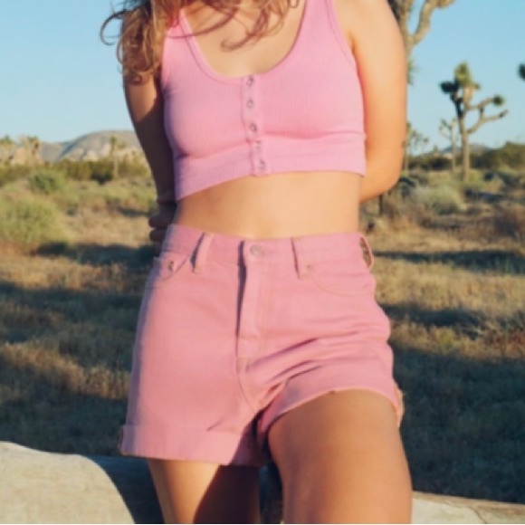 Urban Outfitters BDG Pink Mom High Rise Cuffed Denim Shorts Sz 24 - Picture 1 of 5